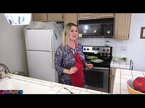 ❤️ Stepmom milking him in the kitchen before his date ❤️ Porn video at us ☑
