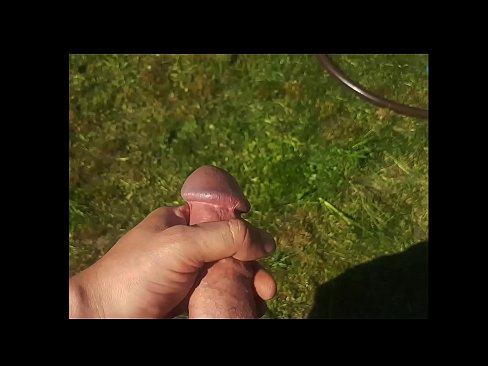 ❤️ Hot hottie gets her pink pussy fucked and cums with a squirt in a summer garden ❤️ Porn video at us ☑